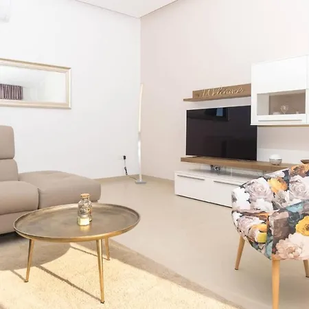 Wonderful Mattuzzi With Private Pool Near The Town By Wiibuk * Pula