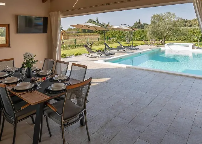 Wonderful Mattuzzi With Private Pool Near The Town By Wiibuk