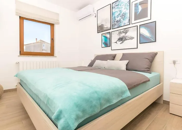 Wonderful Mattuzzi With Private Pool Near The Town By Wiibuk Vila Pula