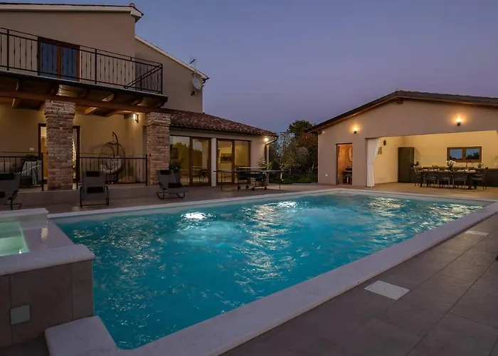 Wonderful Mattuzzi With Private Pool Near The Town By Wiibuk