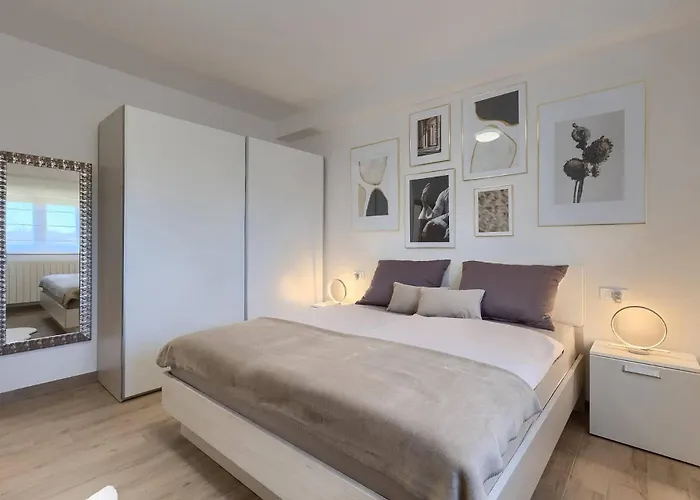 Wonderful Mattuzzi With Private Pool Near The Town By Wiibuk فيلة *